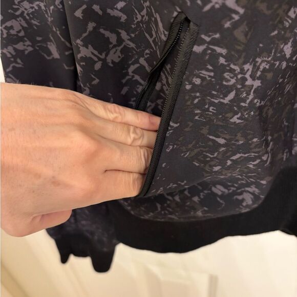 Lane Bryant Black Zip Front Bomber Jacket 20 | Plus Size Athleisure Active Top - Picture 9 of 10